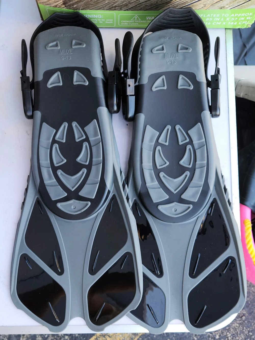 Men's Gray Swim Fins with Adjustable Heel Strap